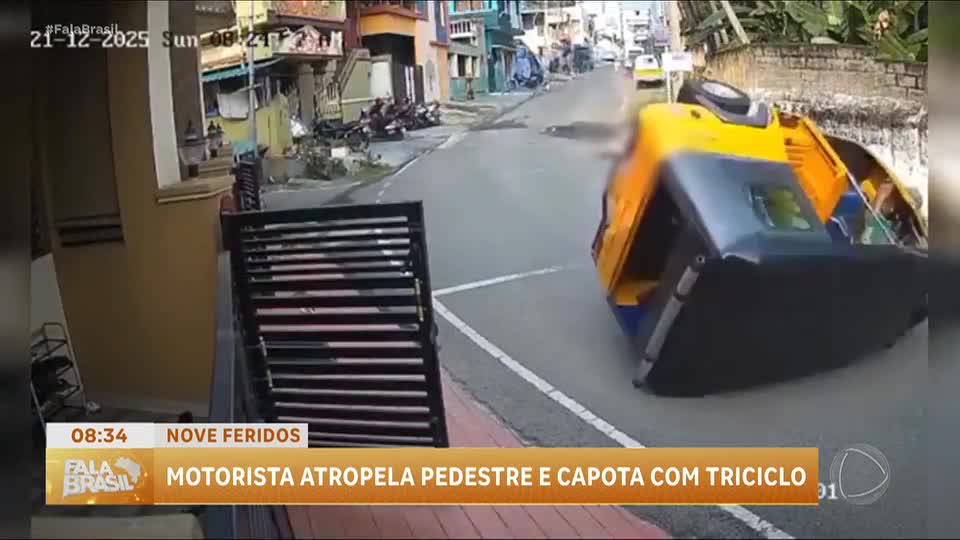 Triciclo descontrolado causa acidente com nove feridos na Índia