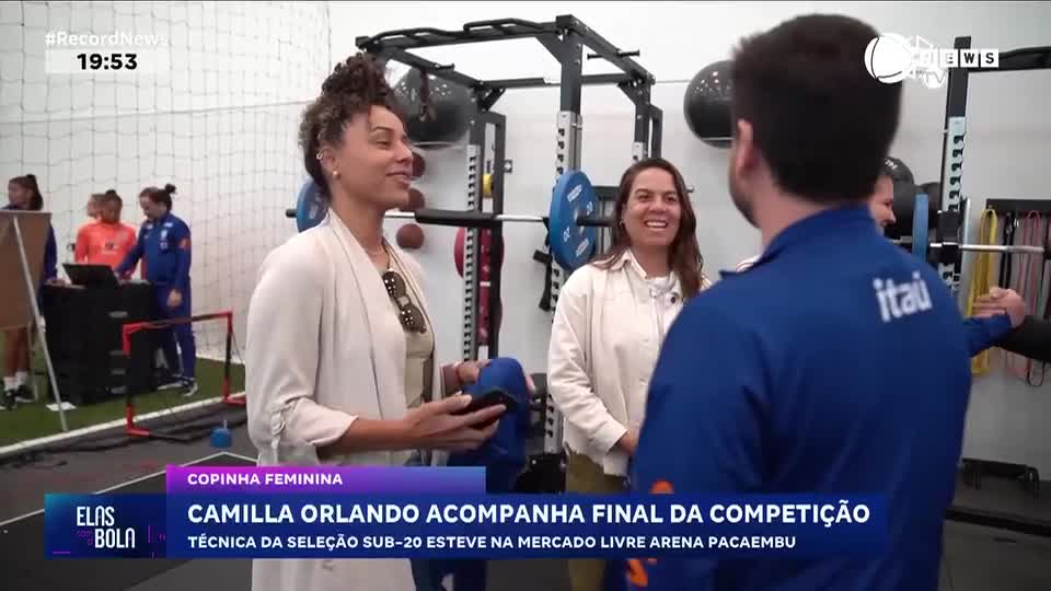 Camilla Orlando acompanha final da Copinha Feminina