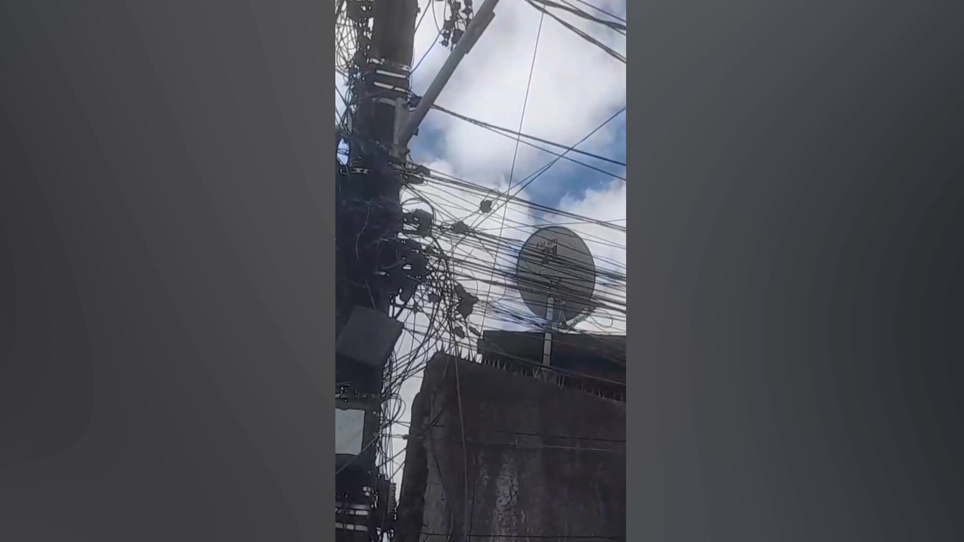 Vídeo mostra traficantes confundindo fiação com câmera