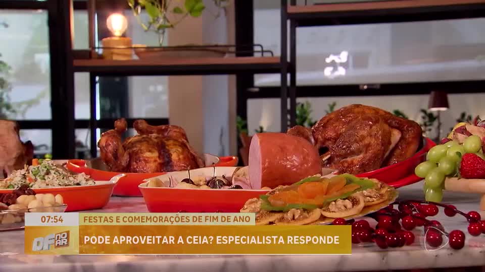 Ceia de Natal pode ser aproveitada sem culpa com moderação e equilíbrio, diz especialista
