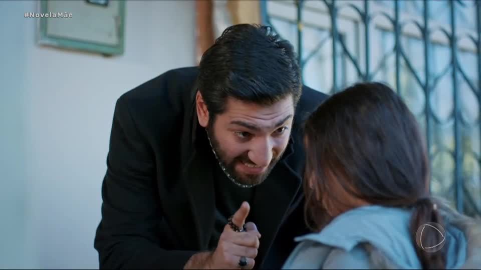 Após sequestro, Cengiz impõe regras severas à Melek | Mãe