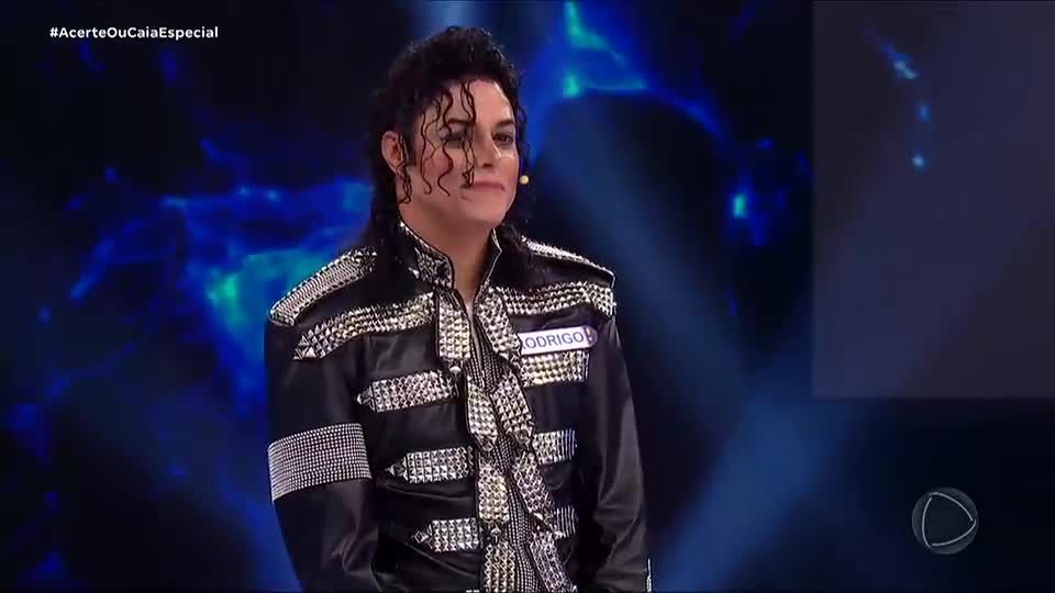 Rodrigo Teaser supera liderança de Gianne Albertoni e vence edição especial do Acerte ou Caia