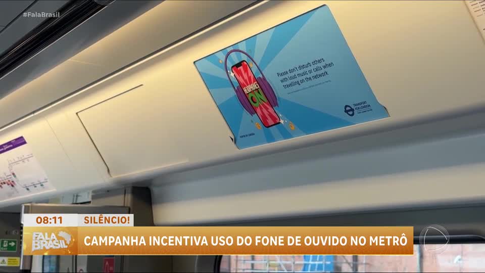Campanha incentiva uso do fone de ouvido no metrô de Londres, na Inglaterra