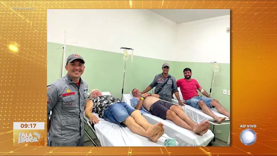 Pescadores são resgatados após barco virar no rio Paraná, no interior de São Paulo