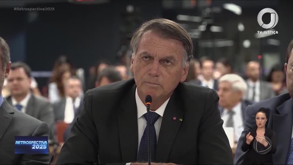 Brasília registra condenação de Bolsonaro, fugas de políticos condenados e tensões políticas em 2025